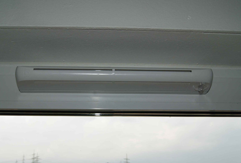 ZFH 5-35, Fensterzuluftelement mit Grundplatte, ohne Verschlußhebel, Art. 100034